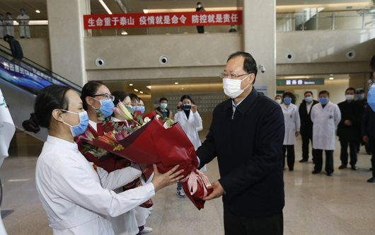 毛偉明董事長到北京電力醫(yī)院、白廣路辦公區(qū)檢查疫情防控工作并開展調(diào)研