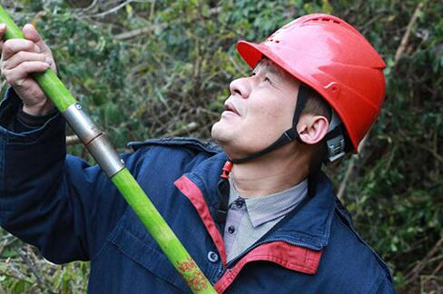 他的生命在巡視線路上定格——記湖南邵陽(yáng)綏寧縣供電公司安全總監(jiān)、安監(jiān)部主任袁國(guó)平
