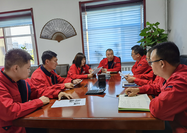 烏海電業(yè)局千里山分局：修訂宣貫班組標(biāo)準(zhǔn)，促進(jìn)班組有序發(fā)展