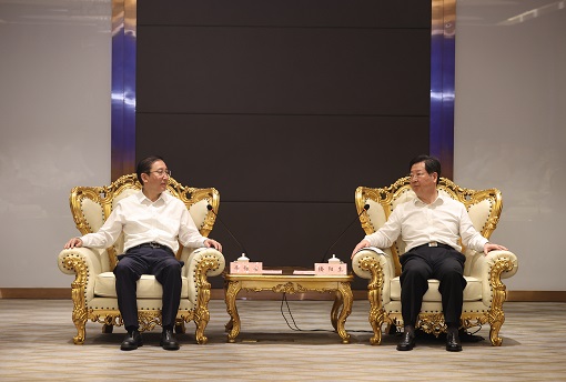 國(guó)家電網(wǎng)董事長(zhǎng)、黨組書記辛保安拜會(huì)河南省委書記樓陽(yáng)生、省長(zhǎng)王凱