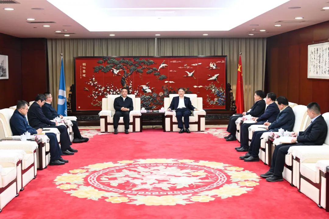 溫樞剛會(huì)見(jiàn)哈電集團(tuán)董事長(zhǎng)、黨委書(shū)記曹志安