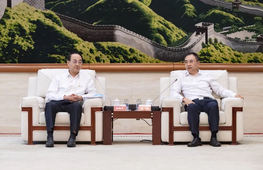鄒磊會(huì)見(jiàn)中國(guó)中車黨委書記、董事長(zhǎng)孫永才