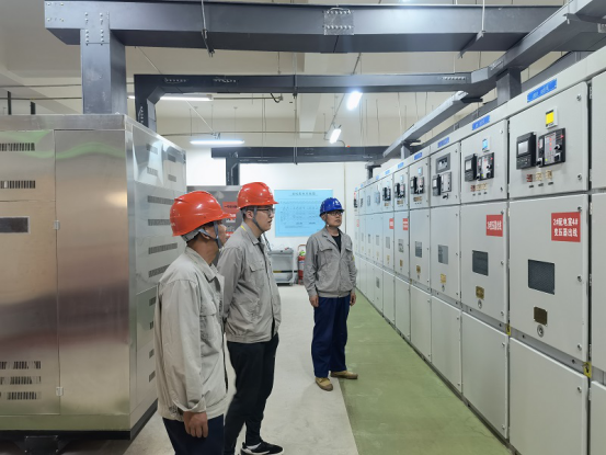 開展客戶側(cè)檢查，為企業(yè)安全用電保駕護航