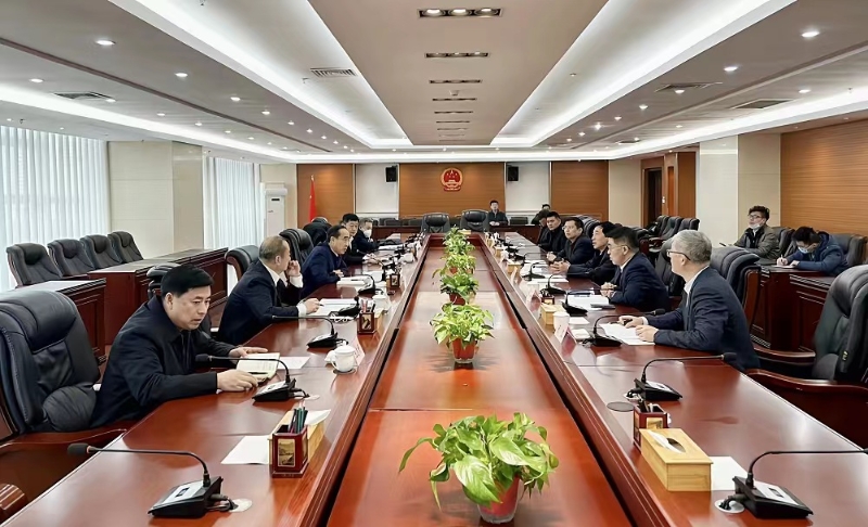 中國能建黨委副書記、總經(jīng)理孫洪水與丹東市市長郝建軍會談
