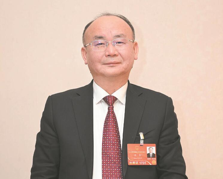 優(yōu)質(zhì)供電服務(wù)助力裝備制造業(yè)高質(zhì)量發(fā)展——訪全國人大代表、楚天科技股份有限公司董事長兼總裁唐岳