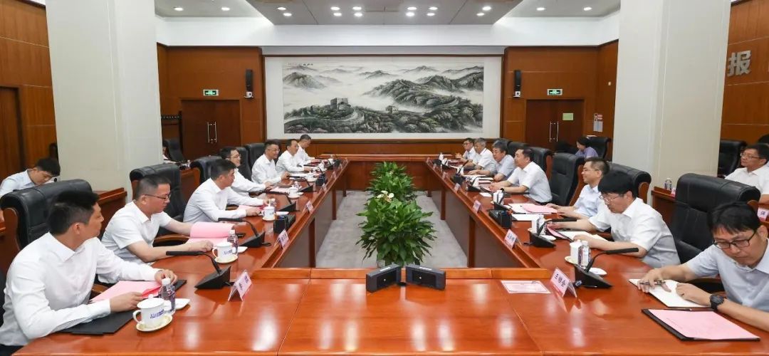 中核集團(tuán)黨組副書記、總經(jīng)理顧軍會(huì)見蘇州市委副書記、市長吳慶文一行