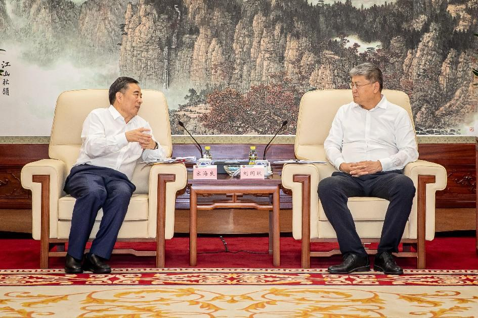 國家能源集團黨組書記、董事長劉國躍會見中國能建黨委書記、董事長宋海良