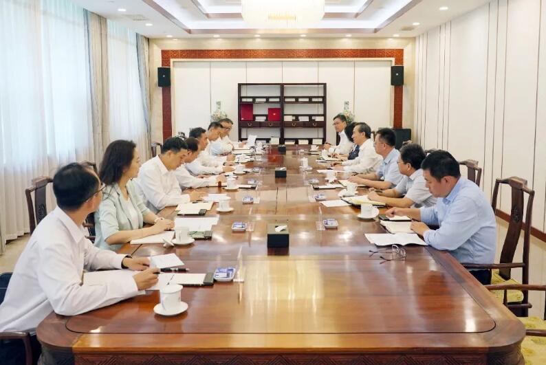 中國能建黨委書記、董事長宋海良與中國貿(mào)促會會長任鴻斌會談
