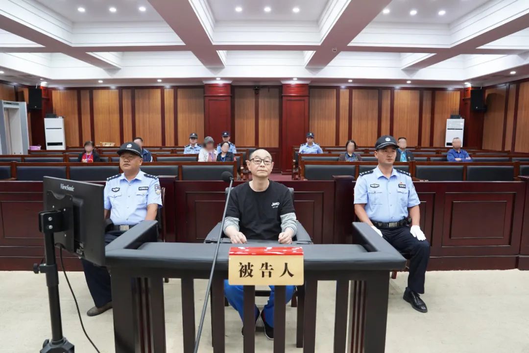 貴州電網(wǎng)有限責(zé)任公司原黨委委員、工會(huì)主席張帆受賄案一審宣判