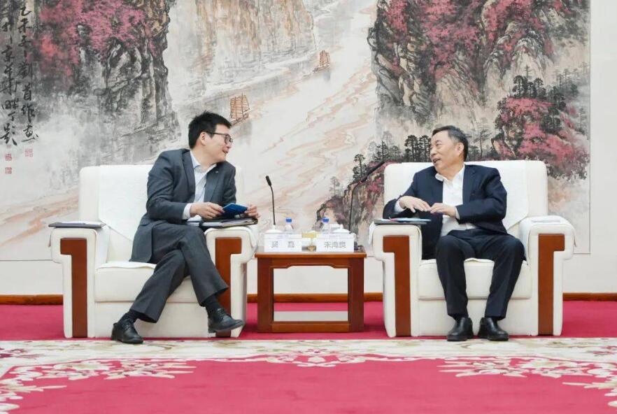 中國能建黨委書記、董事長宋海良與上海電氣集團(tuán)黨委書記、董事長吳磊會(huì)談