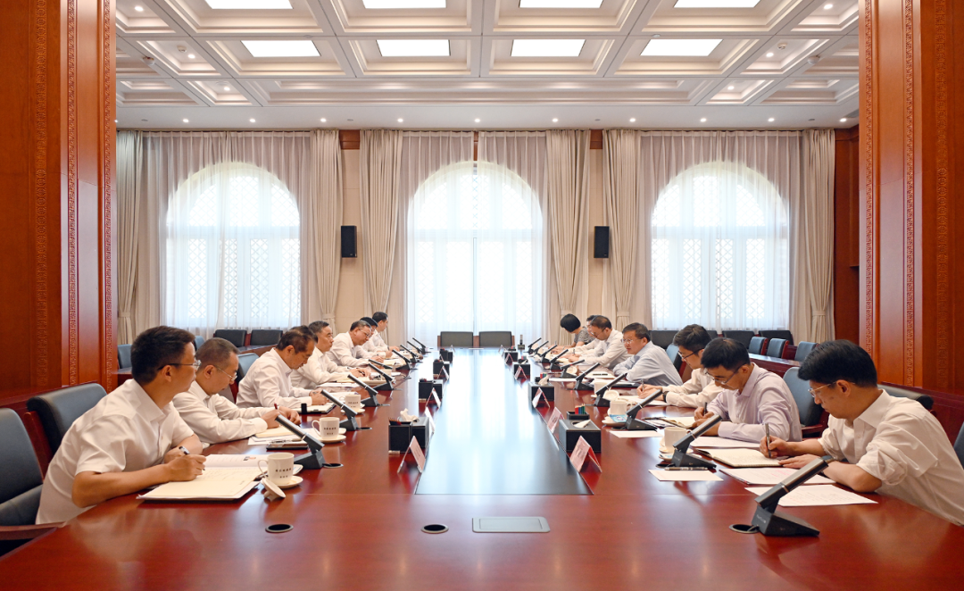 國家能源局黨組書記、局長章建華會見中國能建集團主要領導