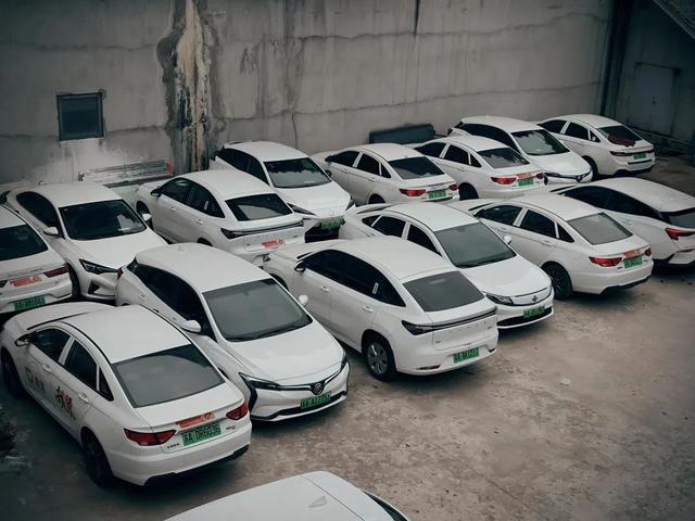 新能源網約車頻遭“拒保”，“一險難求”難在哪?